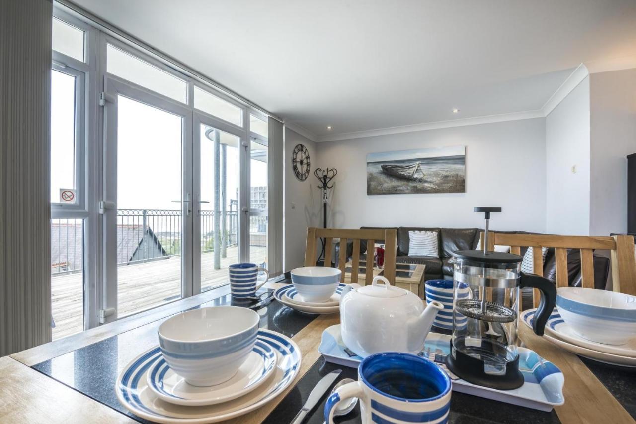 Pendine Heights - 2 Bedroom Apartment - Pendine Exterior photo