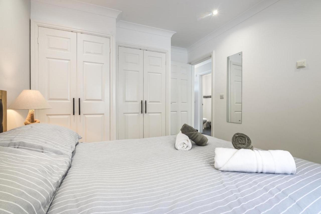 Pendine Heights - 2 Bedroom Apartment - Pendine Exterior photo